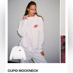 Valentines collection PARKE mock neck sweatshirt size L/XL